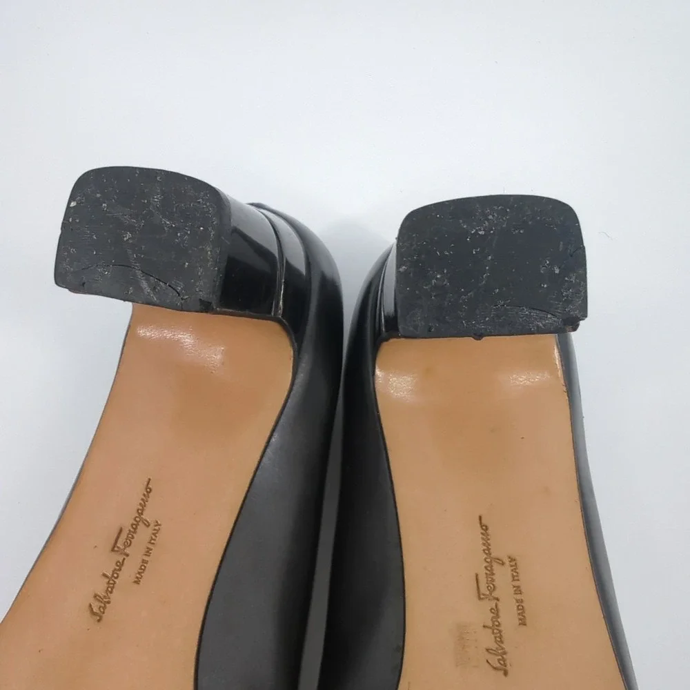 Salvatore Ferragamo Women's Shoes Size‎ 6.5 B Black Pumps Heels Designer *Read*